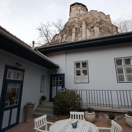 Ister Guesthouse Эстергом Экстерьер фото