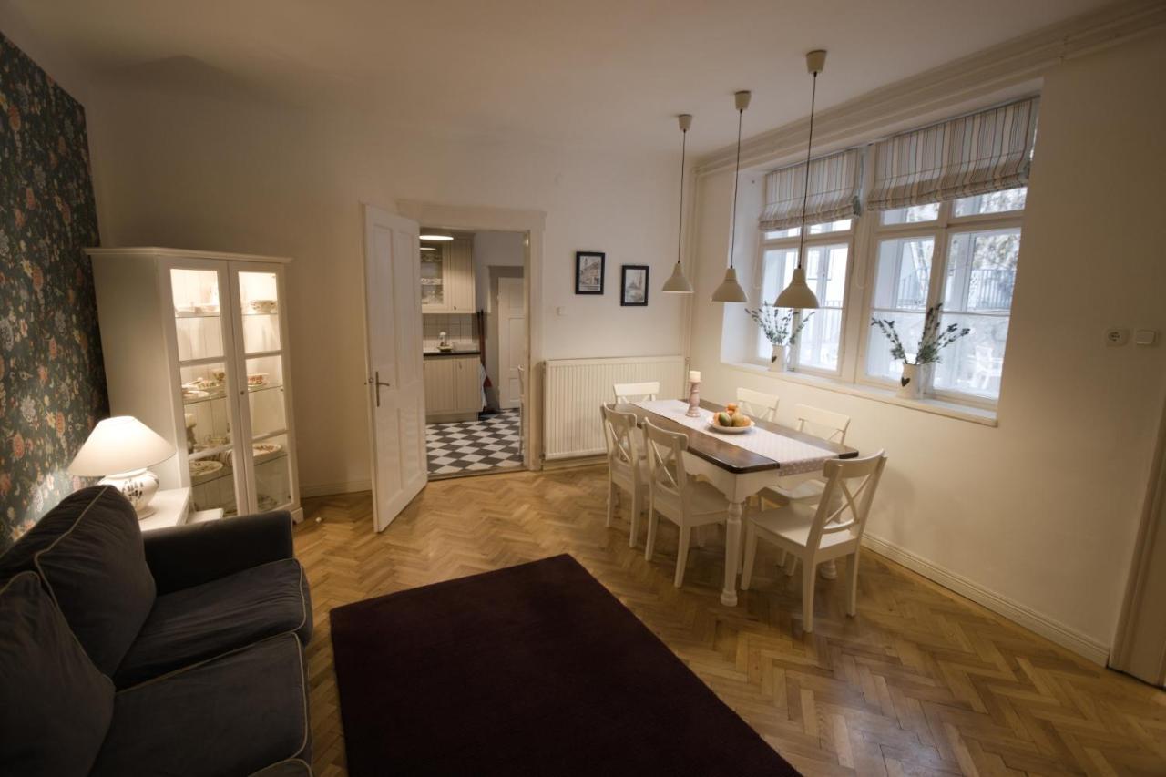 Ister Guesthouse Эстергом Экстерьер фото