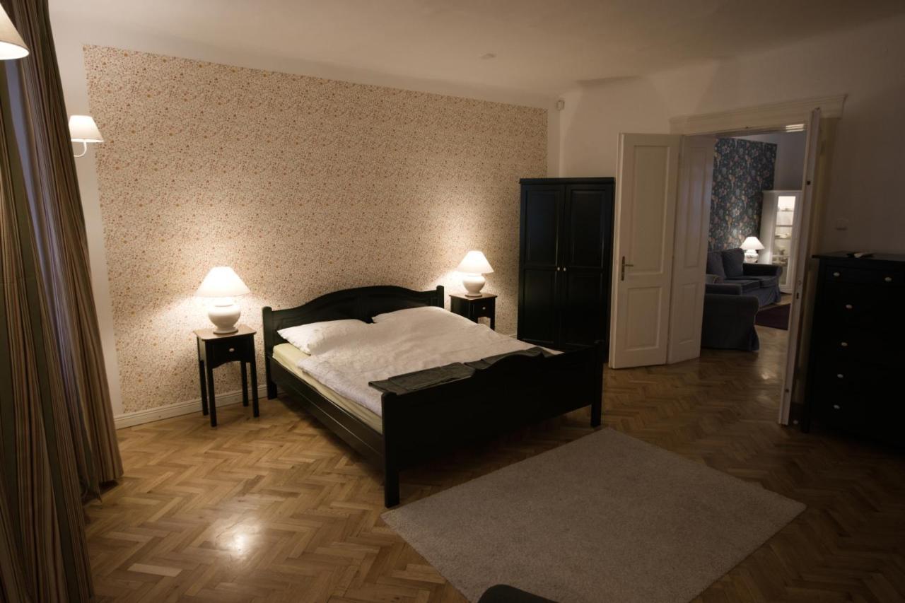 Ister Guesthouse Эстергом Экстерьер фото