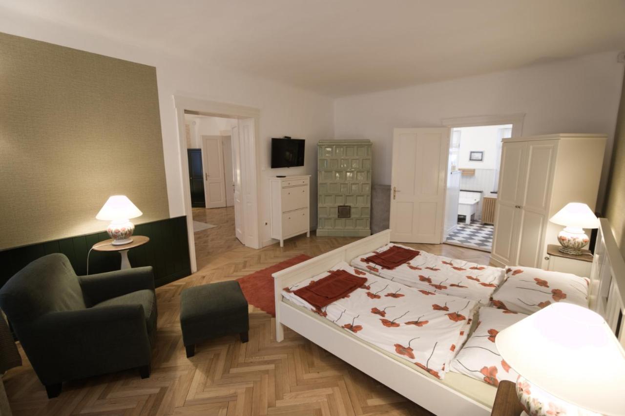 Ister Guesthouse Эстергом Экстерьер фото